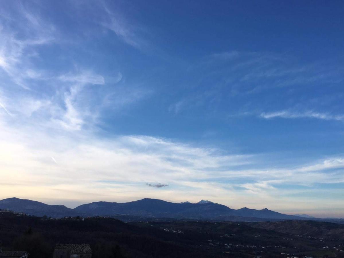 La Casa Dalle Finestre Blu Abbateggio ภายนอก รูปภาพ