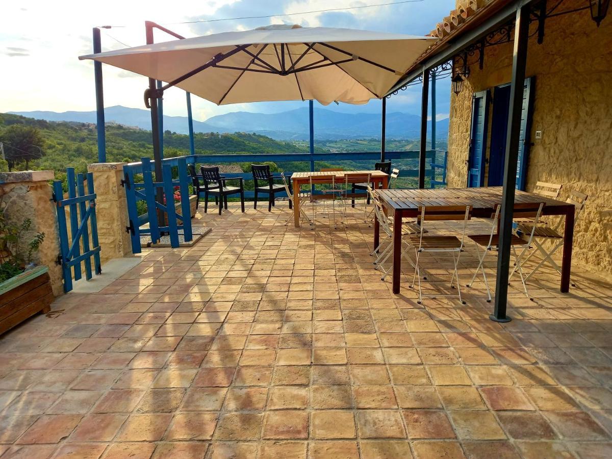 La Casa Dalle Finestre Blu Abbateggio ภายนอก รูปภาพ