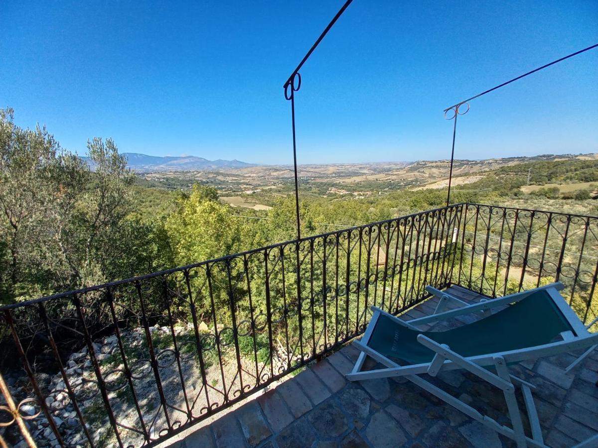 La Casa Dalle Finestre Blu Abbateggio ภายนอก รูปภาพ