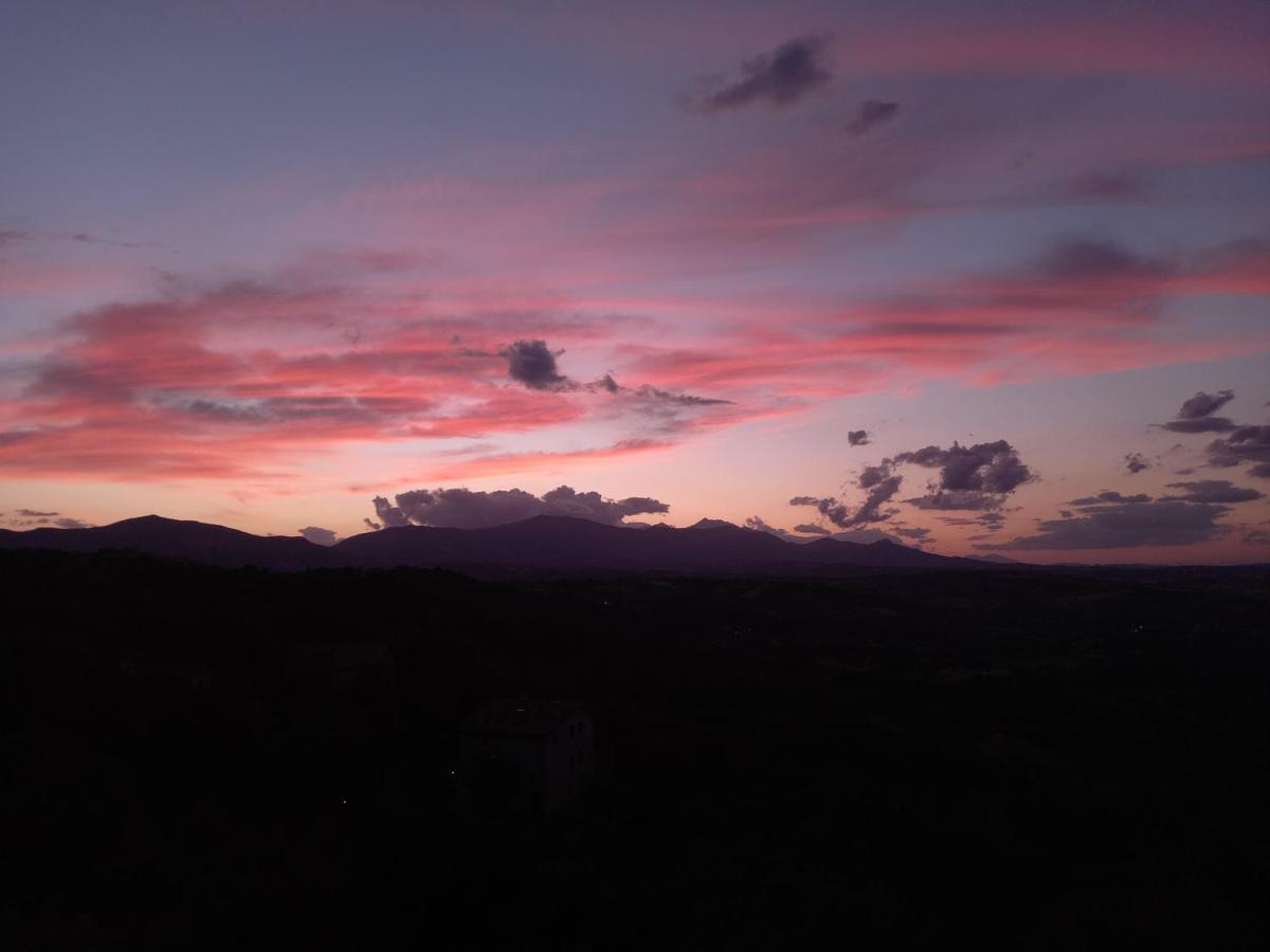 La Casa Dalle Finestre Blu Abbateggio ภายนอก รูปภาพ