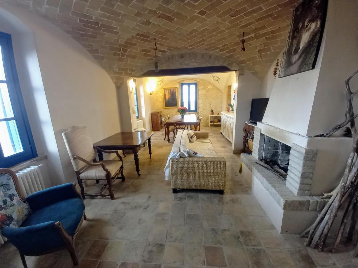 La Casa Dalle Finestre Blu Abbateggio ภายนอก รูปภาพ